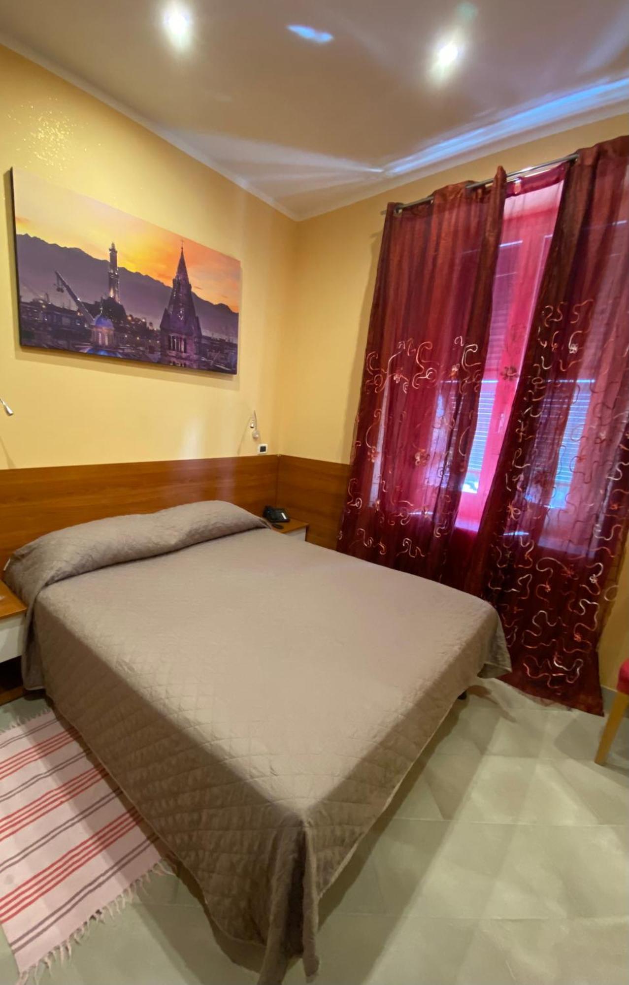 Albergo Parigi Genua Buitenkant foto