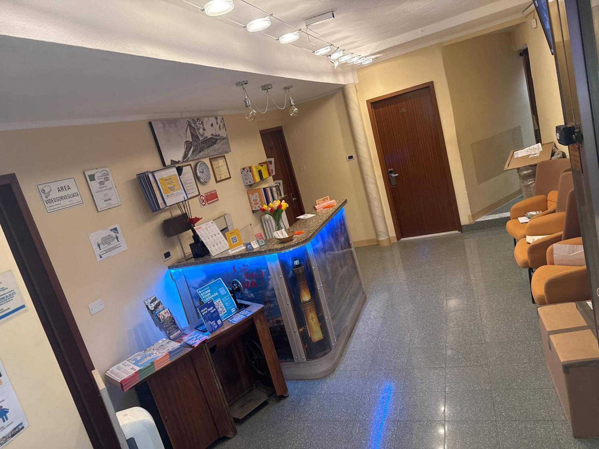Albergo Parigi Genua Buitenkant foto