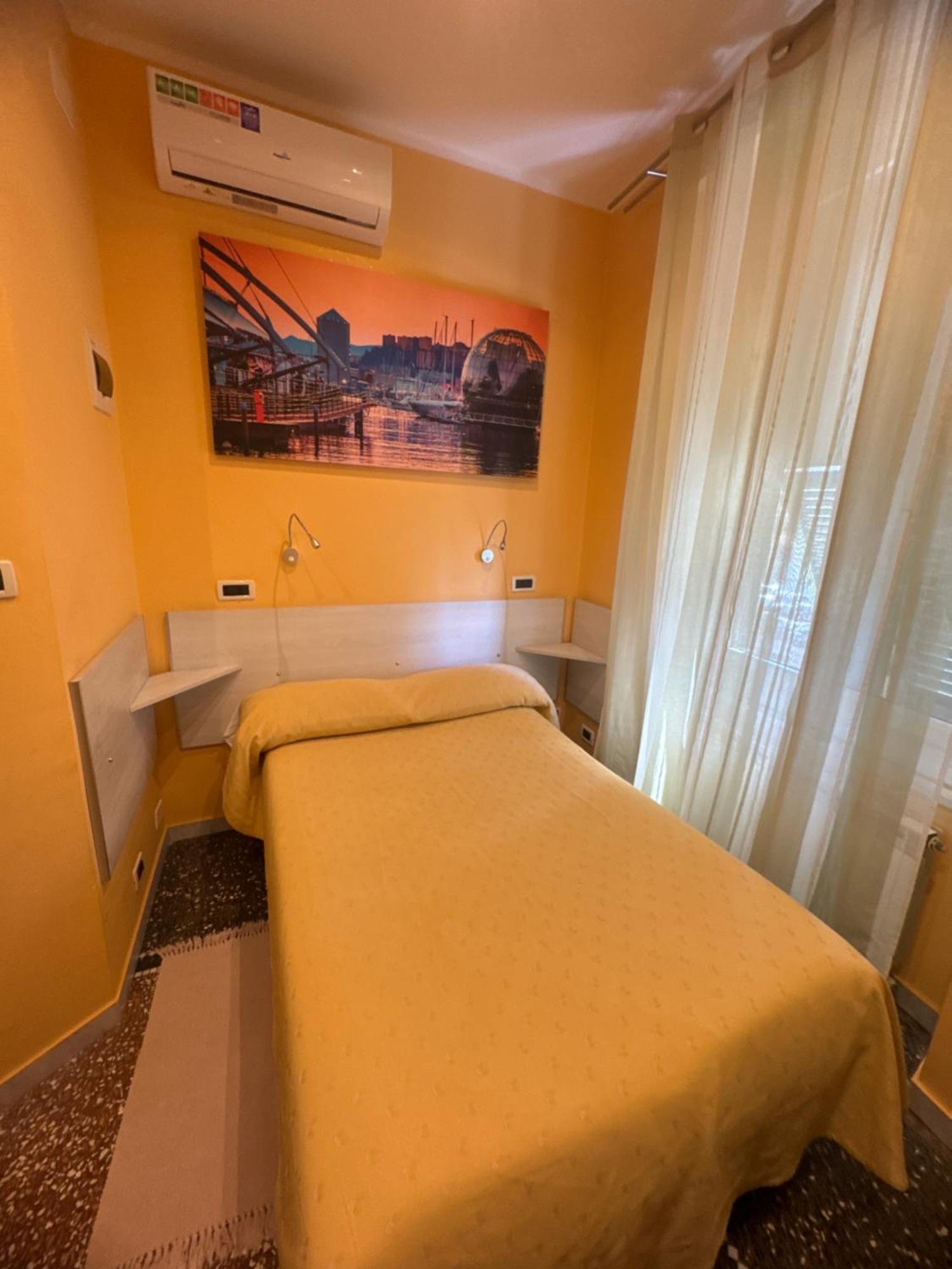 Albergo Parigi Genua Buitenkant foto